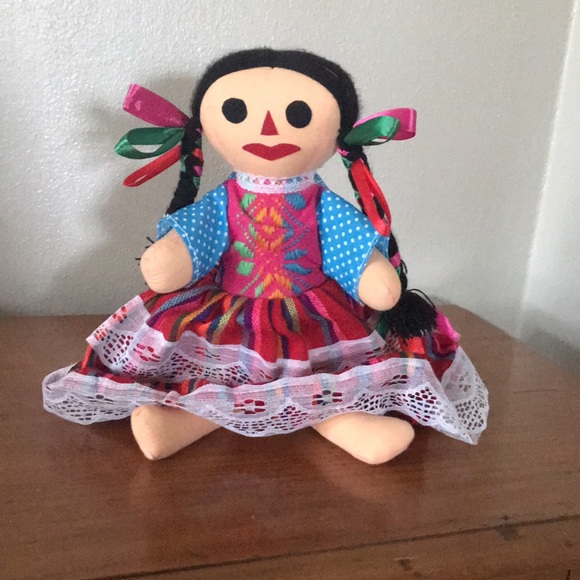 Traditional Handmade Mexican Doll - Picture 3 of 6
